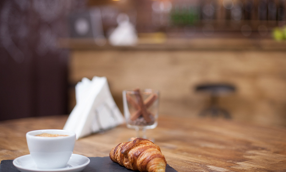 Award-Winning Café Setup – Closed Down Site Sale With Incredible Low Rent - (Cml 11360) For Sale 1