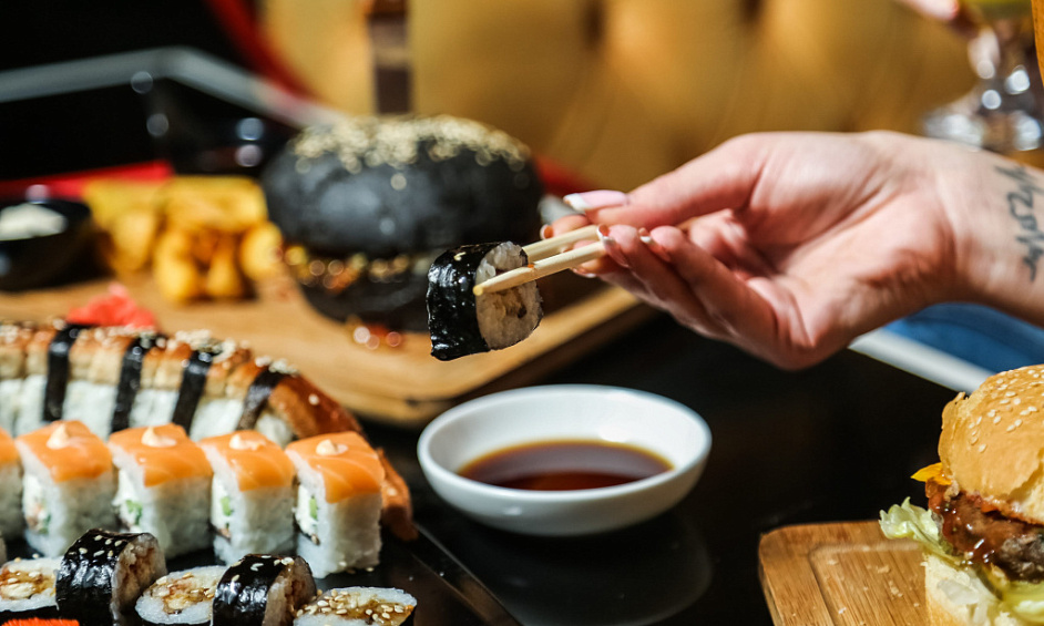 Sushi Takeaway/Restaurant, Excellent Presentation - (Cml 11477) For Sale 1