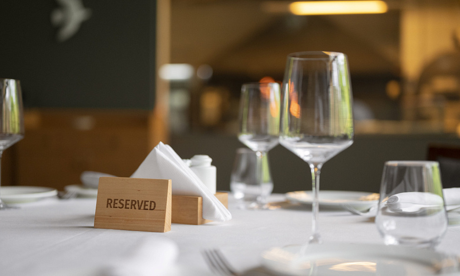 A Well-Positioned Daytime Lunch Bar, Rent Only $520 Per Week - (Cml 11469) For Sale 1