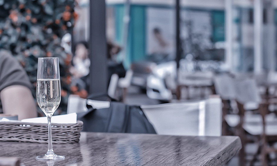 Distinguished Restaurant & Wine Bar - An Award Winning Destination - (Cml11459) For Sale 1