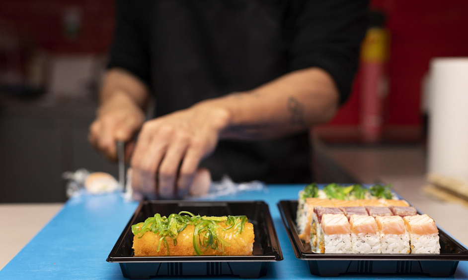 Easy To Run Sushi Takeaway In Community Shopping Precinct - (Cml 11451) For Sale 1